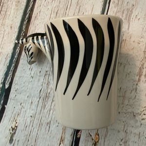 Pier 1 Imports 3D Zebra Handle‎ Mug